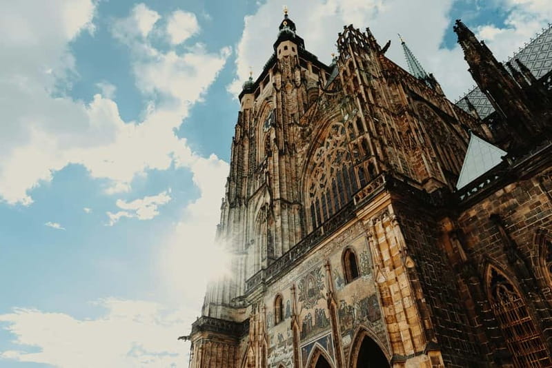 Guided Tour of Prague Castle with Ticket and Transport - Key points to know before you go