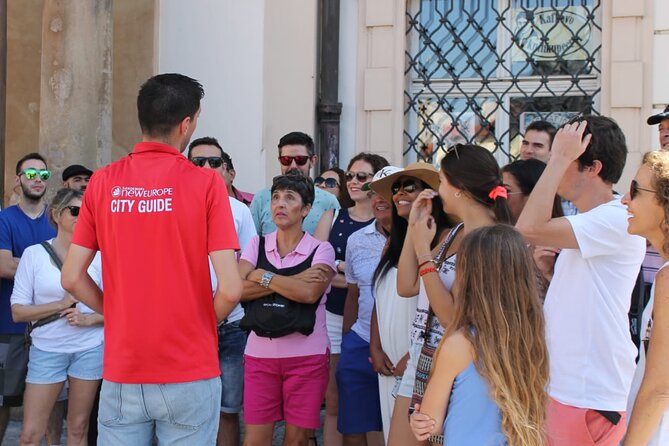 Historic Highlights Walking Tour from Prague - Getting Oriented at the Start on Pařížská and Dlouhá