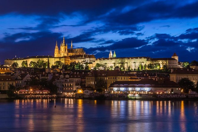 Johnny's Prague Photography Tour - Letna Park: panoramic Prague and bridge lines over the Vltava