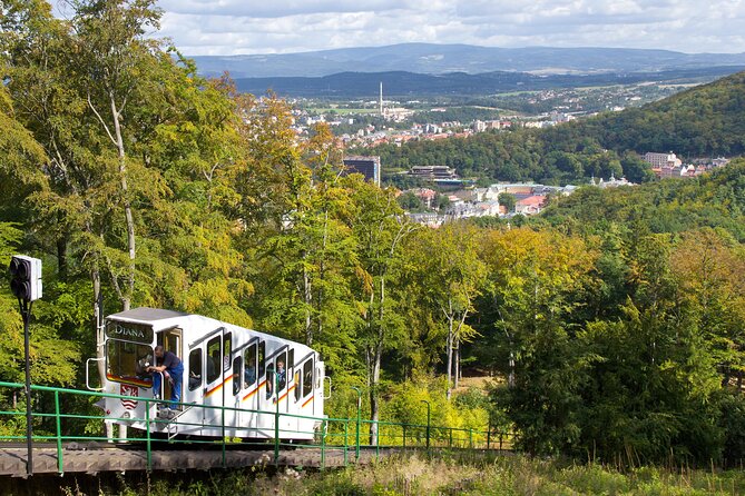 Karlovy Vary All-Inclusive from Prague: Springs, Views & Culture - Lunch in the Spa Zone: Czech Beer, VIP Seating, and Real Options