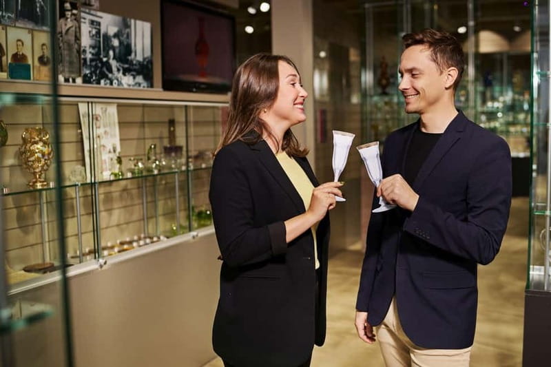 Karlovy Vary: Moser Glassworks Tour with Museum Entry - Key takeaways before you go