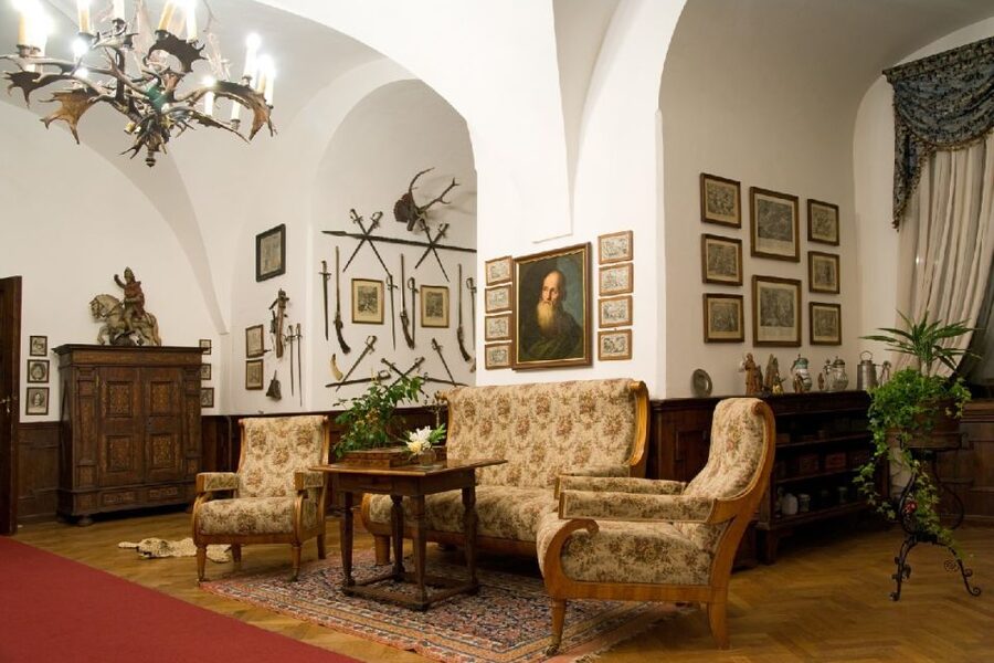 Konopiště: Chateau Tour from Prague - Who Should Book This Tour, and Who Might Want Another Option