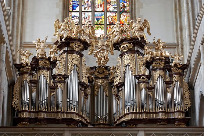Kutná Hora & Bone Church (with admissions) - Getting started in Prague: meeting point, pickup timing, and ending back at Na Florenci