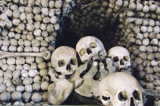 Kutna Hora Day Tour Including Sedlec Ossuary from Prague - Praha hlavní nádraží: use that 20 minutes wisely