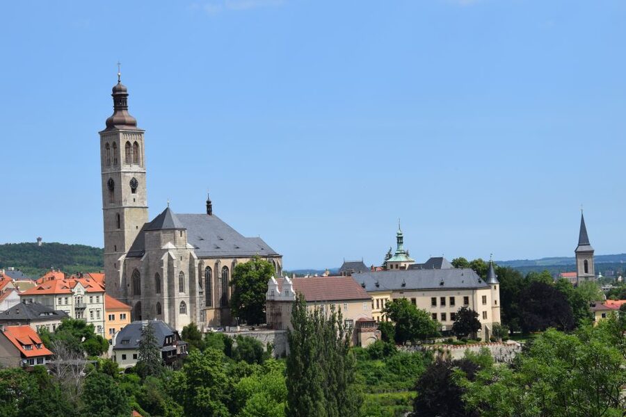 Kutná Hora from Prague – The Bone Church & St. Barbara’s - Guide quality and how to get the most out of the narration
