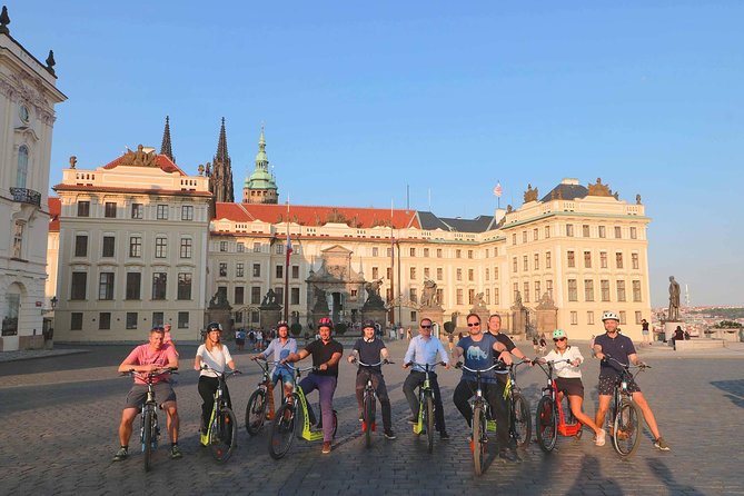 Live-Guided 180 min Glorious e-Scooter and eBike tour - Scooter Versus E-Bike, and How the Ride Actually Feels