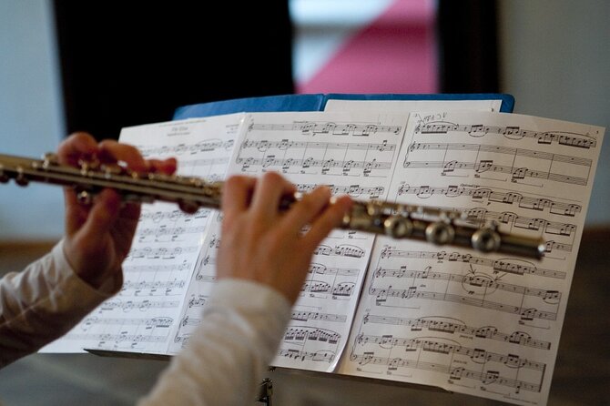 Lobkowicz Palace Concert in Prague Ticket - The 1 pm Concert in a Nutshell: What to Expect During the Hour