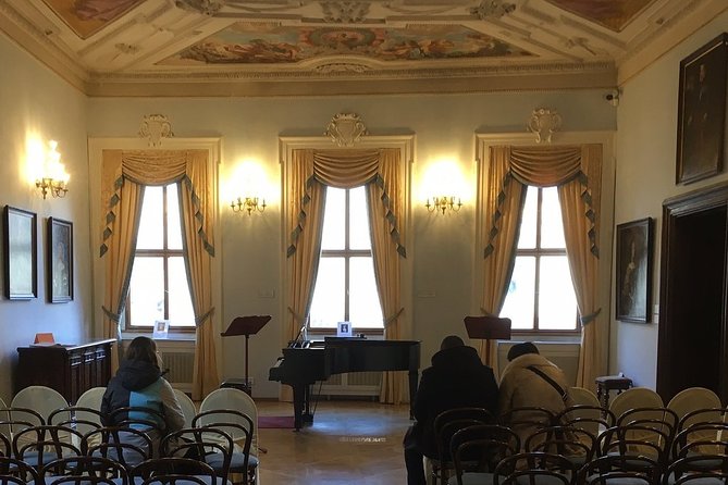 Lobkowicz Palace Concert in Prague Ticket - Logistics That Matter: Finding the Hall, Walking the Castle, and Arriving Early
