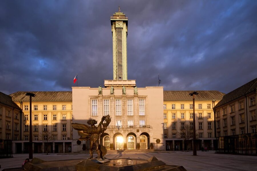 Ostrava: Entrance to the viewing tower of the new town hall - The short guide lecture and tourist info point