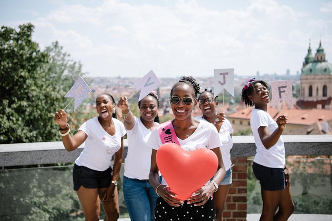 Photo Walking Tour in Prague - Price and value: $262.11 per group, up to 5 people