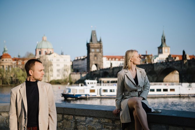 Photo Walking Tour in Prague - What the photographer does for you during the shoot