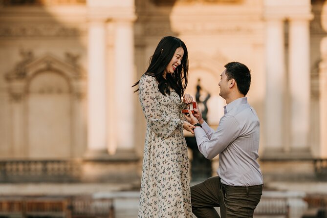 Photographer in Prague - Couple, engagement & portrait photoshoot - What you actually get: 40 processed snapshots in about an hour