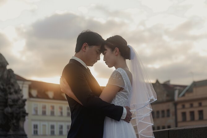 Photographer in Prague, private photoshoot - Prague Castle finish: the big backdrop with fewer awkward moments