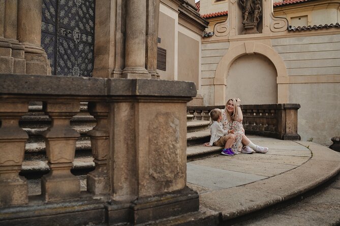 Photographer in Prague, private photoshoot - Outfits, posing help, and how the photographer keeps you comfortable