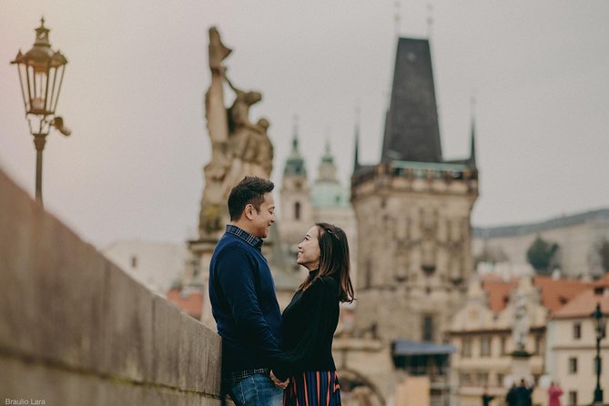 photoshoot in prague - Where you start at the Charles IV statue, and how the hour works