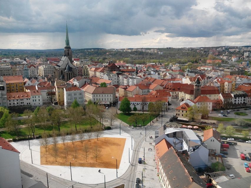 Pilsen: Old Town Gastronomy Tour - Czech pub snacks and beer: the real point is how people eat