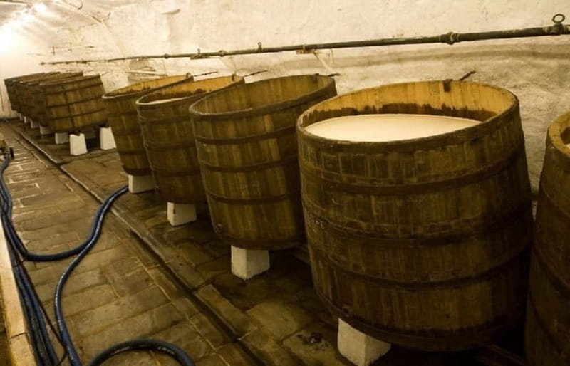 Pilsner Brewery & Nizbor Glass Factory Combination Tour - From Prague to Pilsen, why the transfer matters