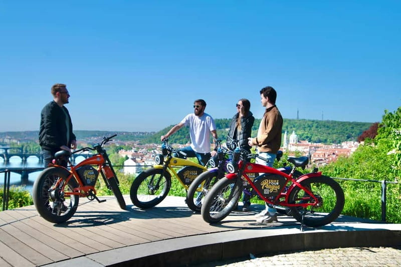 Prague: 10 Must-See Landmarks & Viewpoints on E-Bike Tour - Meeting point in Malá Strana, where Saská is easy to miss