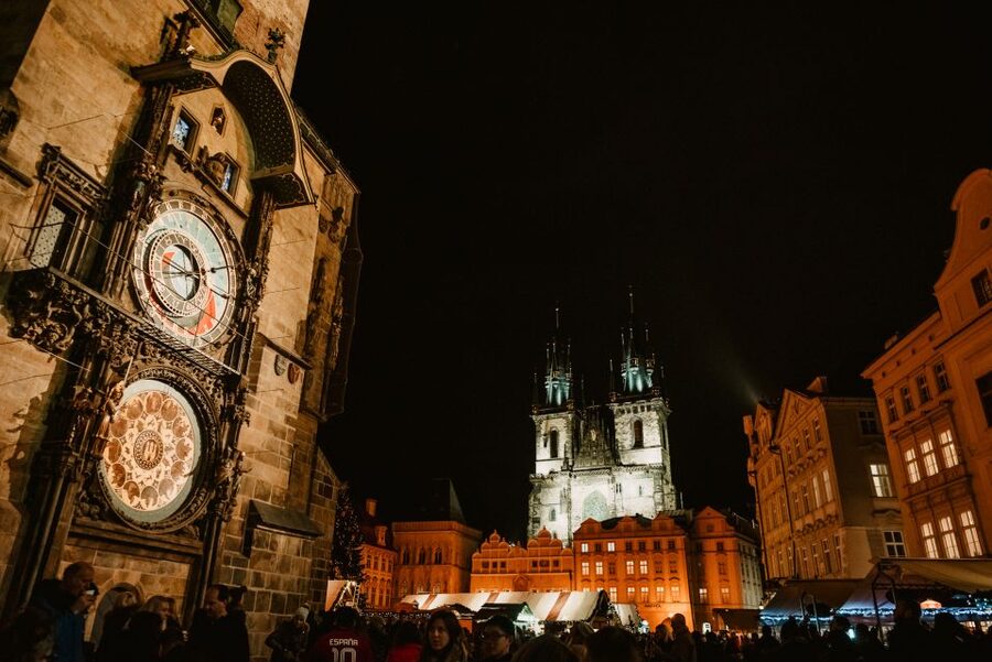 Prague: 2-3h Magical Christmas Markets Tour with Inclusions - Price and Value: Why $100 Can Make Sense Here