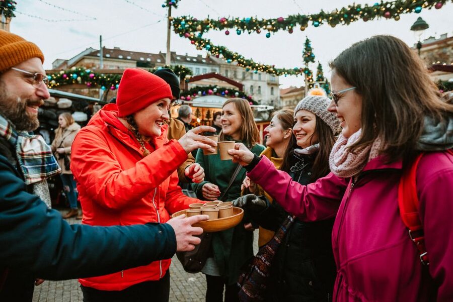 Prague: 2-3h Magical Christmas Markets Tour with Inclusions - Included Food and Drinks: What You Get, What You Should Budget