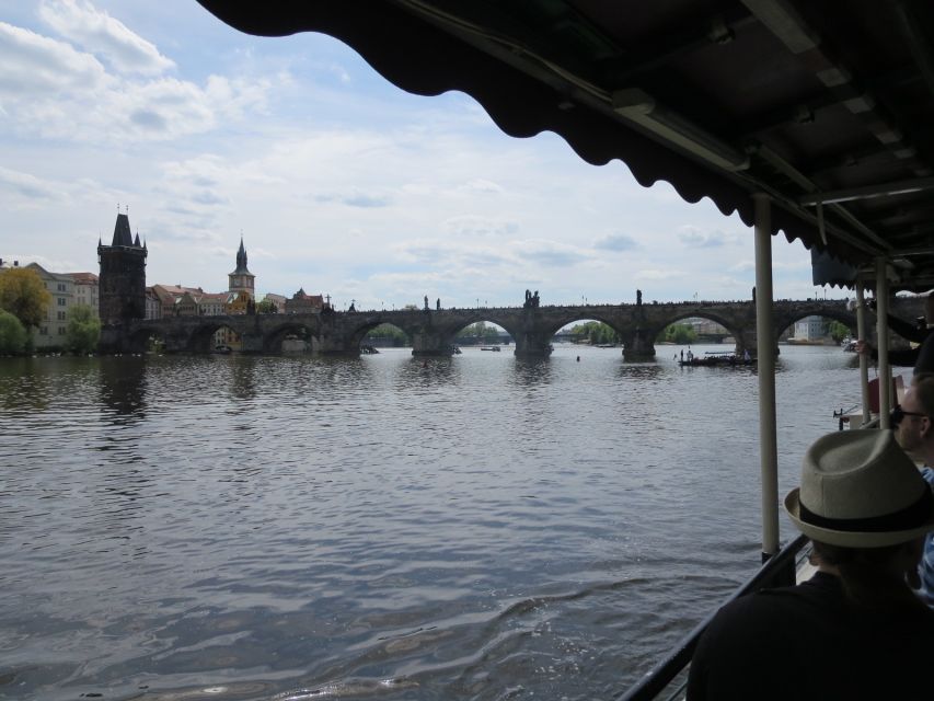Prague: 2-Hour Lunch Cruise on the Vltava River - Getting to the Boat: Parizska Street Check-In Made Clear