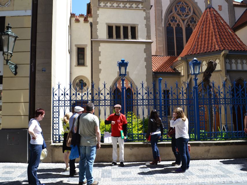 Prague: 2-Hour Old Town and Jewish Ghetto Walking Tour - Old Town’s first landmarks, then Jan Hus in the open air
