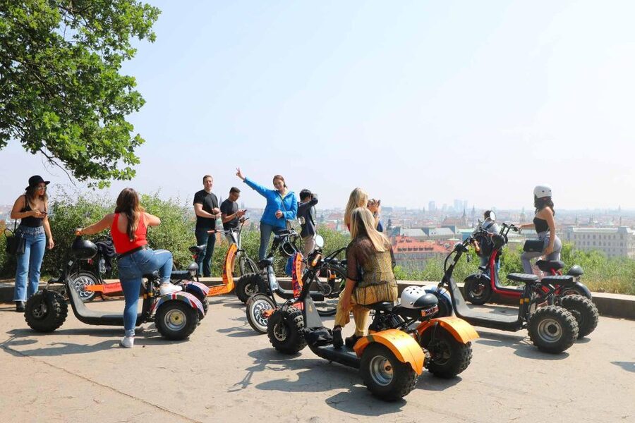 Prague: 2-Hour Trike Live Guided Tour of Old Town - Key Reasons This Prague Trike Tour Works