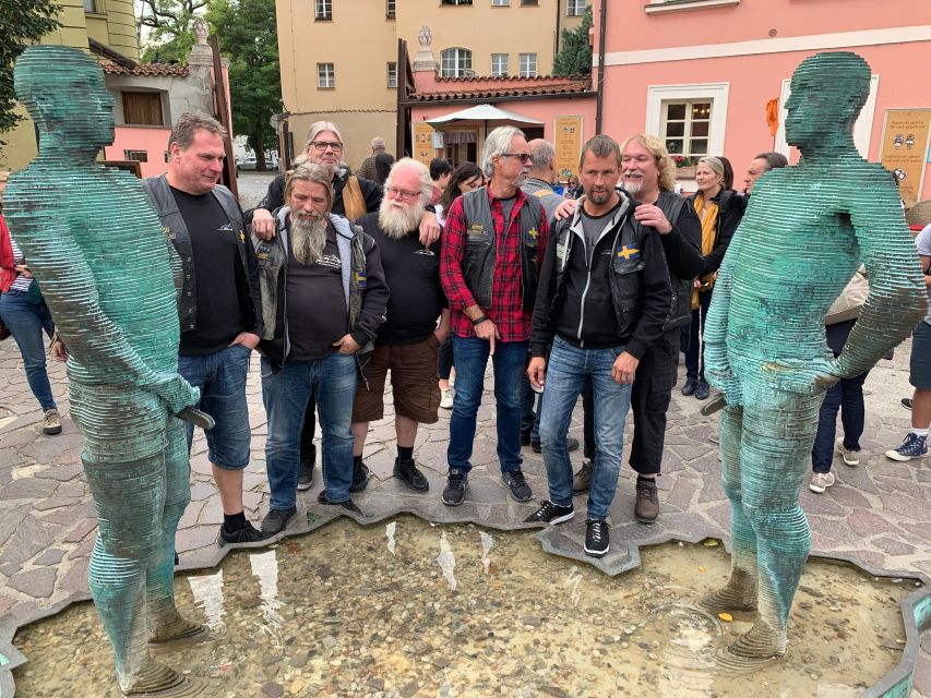 Prague: 2-Hour Trike Live Guided Tour of Old Town - The Big Castle Complex Moment