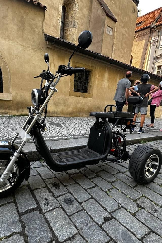 Prague: 2 hours FUN TRIKE tour in Prague with guide - Key reasons this e-trike tour works so well