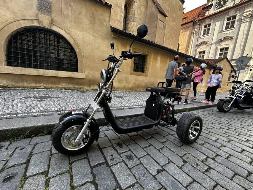 Prague: 2 hours FUN TRIKE tour in Prague with guide - Prague Castle area without the marathon walk