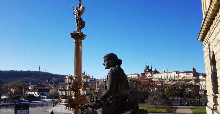 Prague 3-Hour Architectural Tour - Old Town for the big overview, Gothic to newer surprises