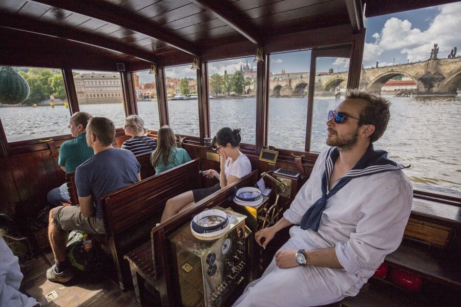 Prague: 3–Hour Castle Grounds Walking Tour and River Cruise - Key highlights you will actually feel