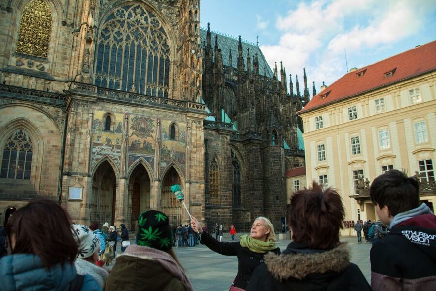 Prague: 3-Hour Old Town and Prague Castle Tour in German - Price and value: where the $36 really goes