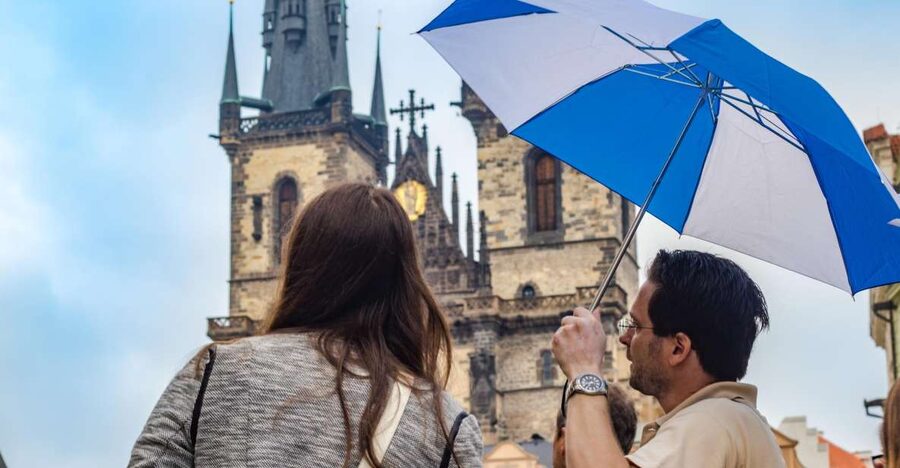 Prague: 3-Hour Walking Tour of Old Town & Prague Castle - Guides, storytelling style, and the small touches that get praised