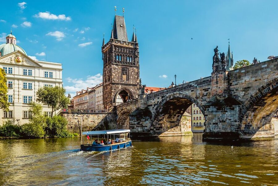 Prague: 45-Minute Sightseeing Cruise to Devil's Channel - Should you book this Prague cruise?