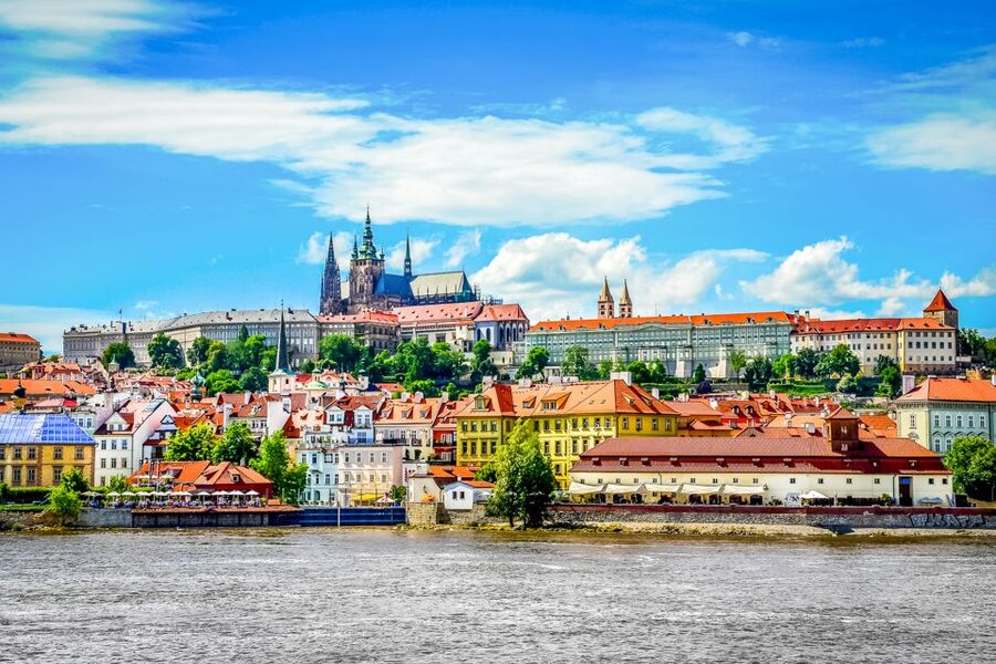 Prague: 45-Minute Sightseeing Cruise to Devil's Channel - Price at about $25: value for a short, story-driven sightseeing loop