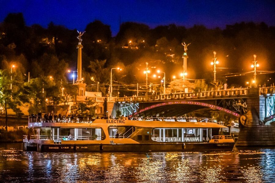 Prague: 50-Minute Sightseeing Evening Cruise - Open deck vs. inside seating: choosing your comfort for the weather