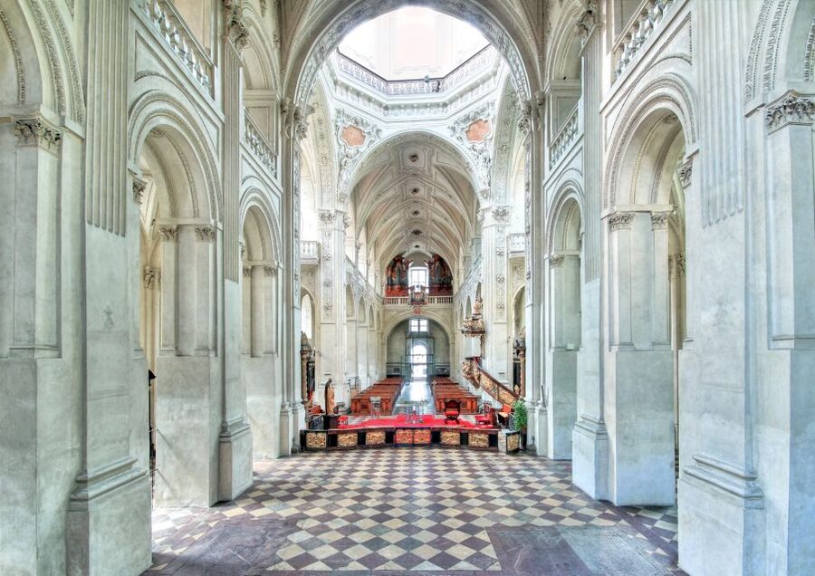 Prague: A. Vivaldi Four Seasons at St. Salvator Church - The program flow, from Adeste Fideles to Silent Night