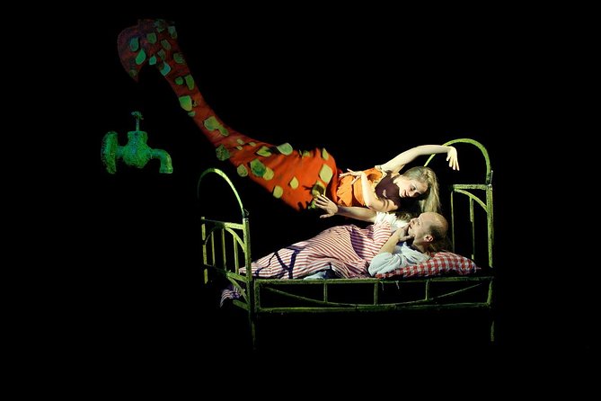 Prague 'Antologia' Black Light Show by Black Light Theatre Srnec - The eight-scene anthology format: variety, but not always constant speed