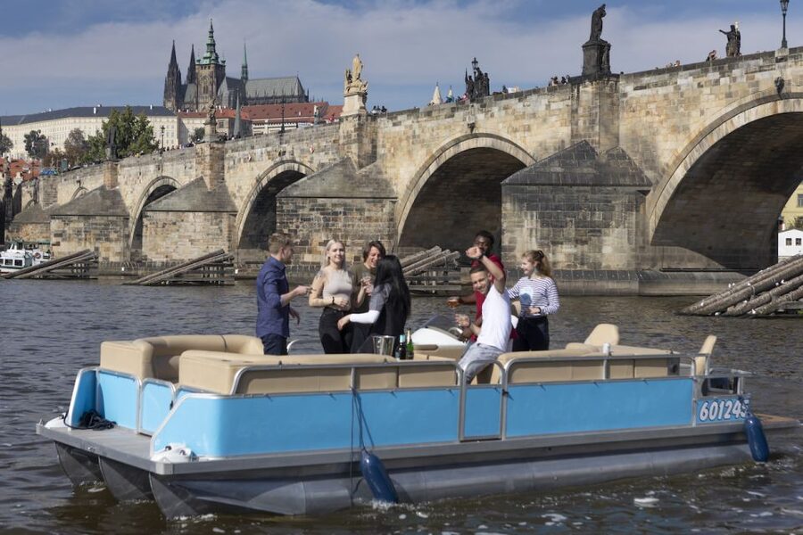 Prague: Beer Boat Tour - Price and value, what $412 for up to 10 really means