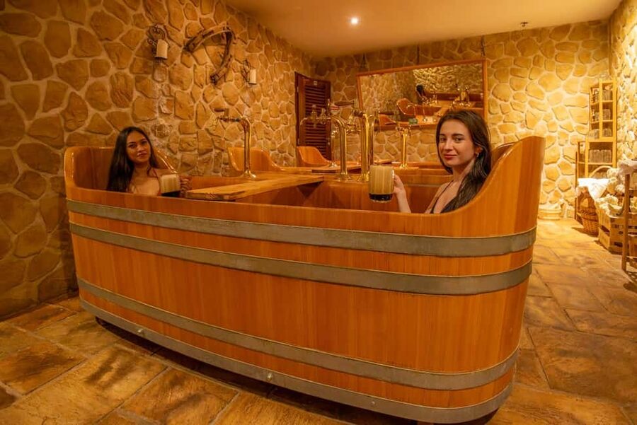 Prague: Beer Spa and Wellness - The 1-hour flow inside the oak vats