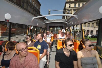 Big Bus Hop-on Hop-off, Castle Tour and River Cruise