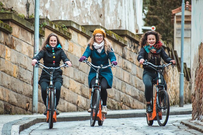 Prague Bike Tour - The Vltava Pub Break, Plus How the Group Stays Together