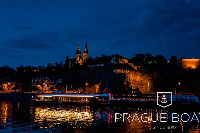 Prague Boats 3-hours Crystal Dinner Cruise - Prague Sights From the Vltava: Charles Bridge, Castle Views, and Night Lighting