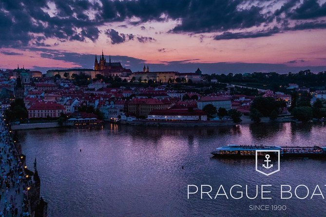 Prague Boats 3-hours Crystal Dinner Cruise - Smíchov Lock Passages: The Moment the Cruise Slows Down