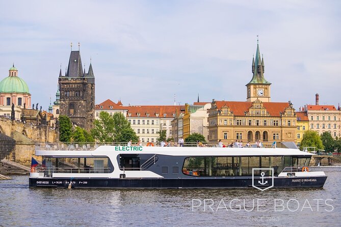 PRAGUE BOATS: 50-Minute Sightseeing Cruise - Kampa Island, Straka Academy, and the elegant side of the city