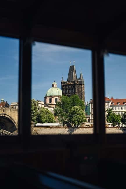 Prague: Canal Cruise Around Charles Bridge - Photo strategy: how to get the best shots without fuss