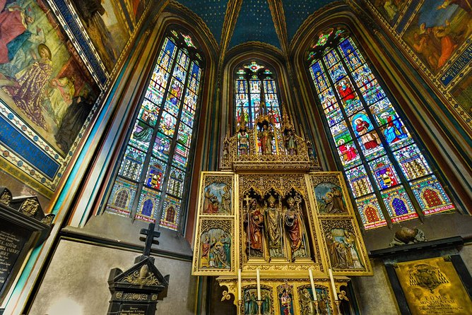 Prague Castle and Lobkowicz Palace entrance tickets - Who This Experience Suits Best