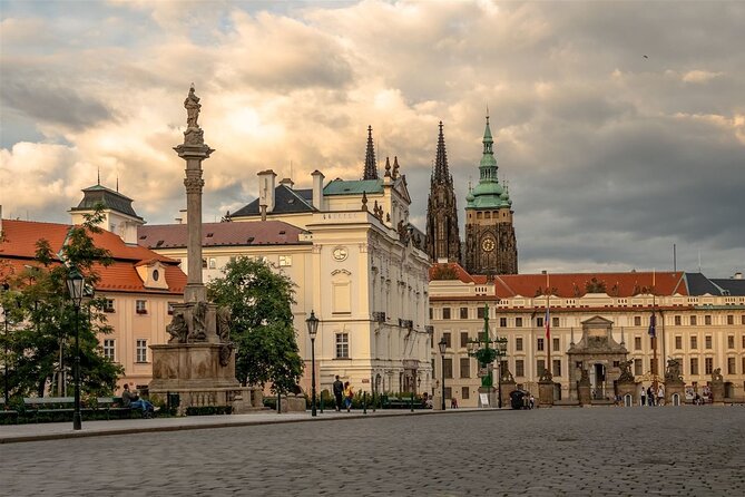 Prague Castle District Tour - Key highlights