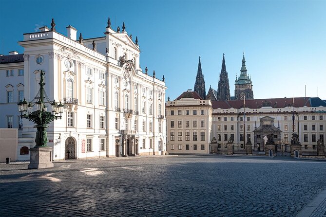 Prague Castle District Tour - Stop 3: Loreto and the Marian pilgrimage vibe at Loretánské náměstí